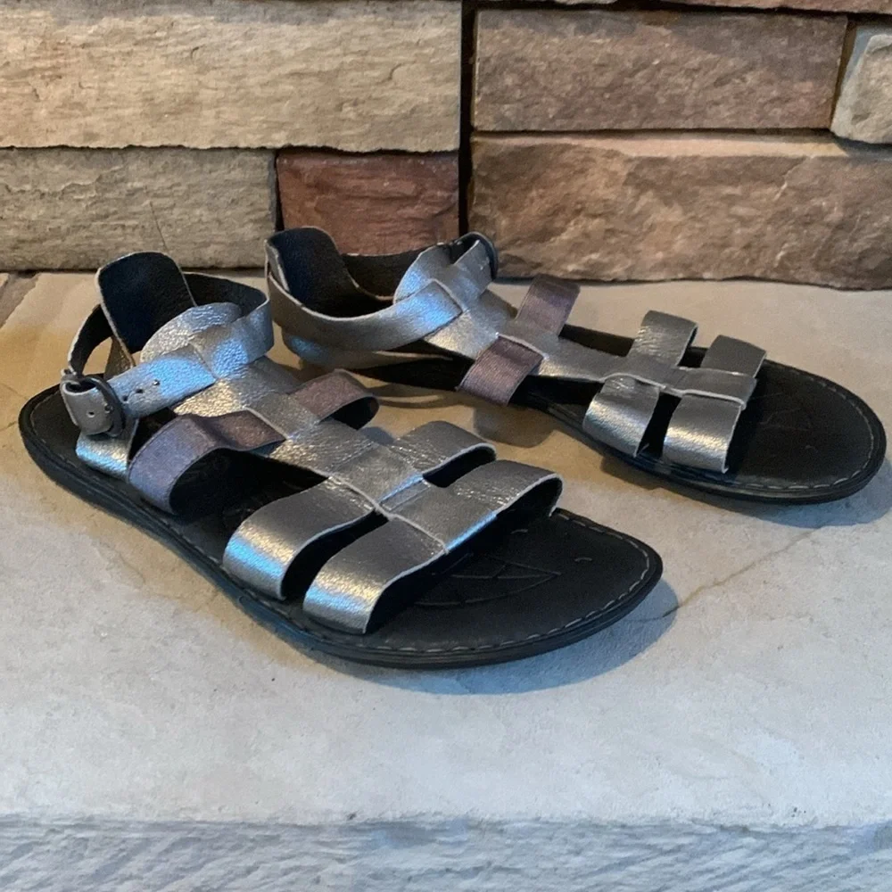 Born sz 8 metallic silver ankle strap sandals
